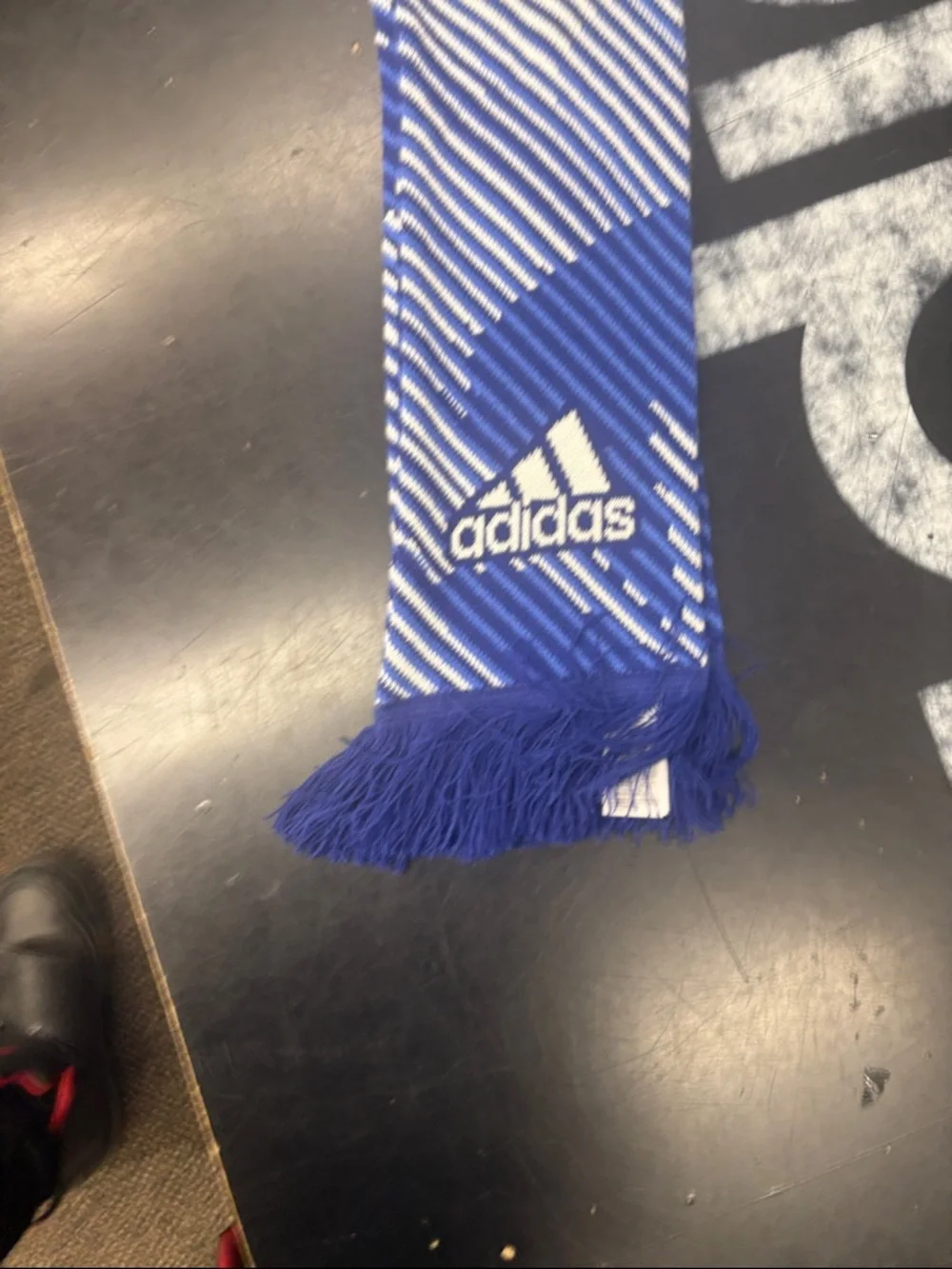 adidas Blue Japan Football Fan Scarf with Crest - Picture 3 of 3